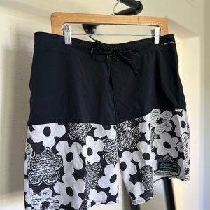 Quicksilver Board shorts Medium